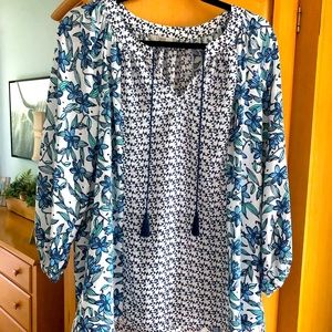 Women’s Floral V-Neck Tunic Top